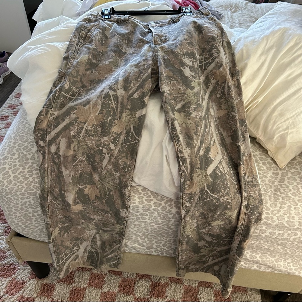 Abercrombie camo pants
